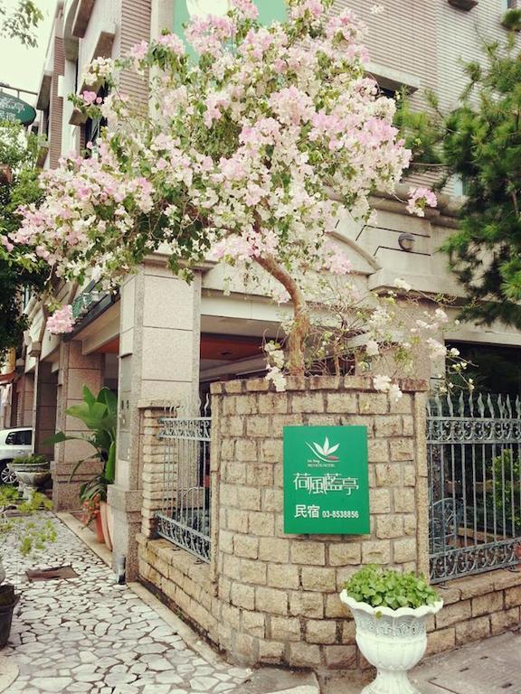 Ho Feng Private Hotel 電梯自助民宿 Ji'an Exteriör bild