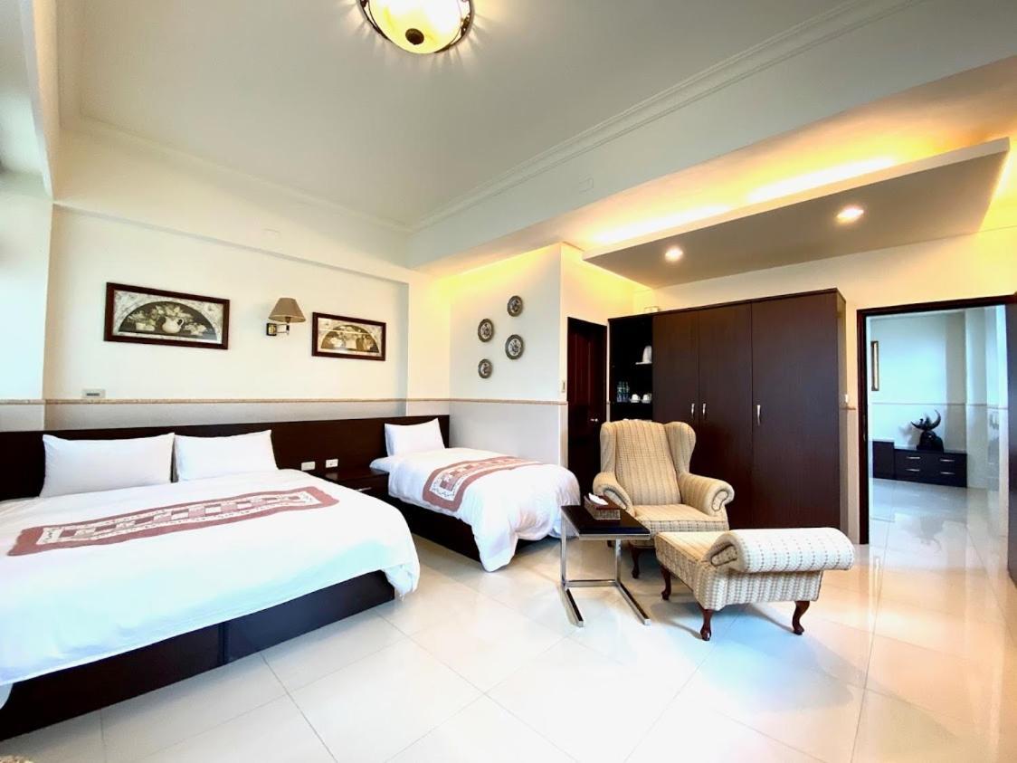 Ho Feng Private Hotel 電梯自助民宿 Ji'an Exteriör bild