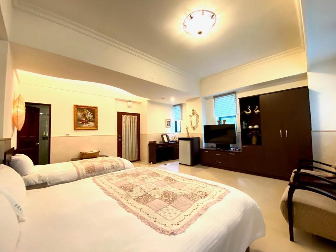 Ho Feng Private Hotel 電梯自助民宿 Ji'an Exteriör bild
