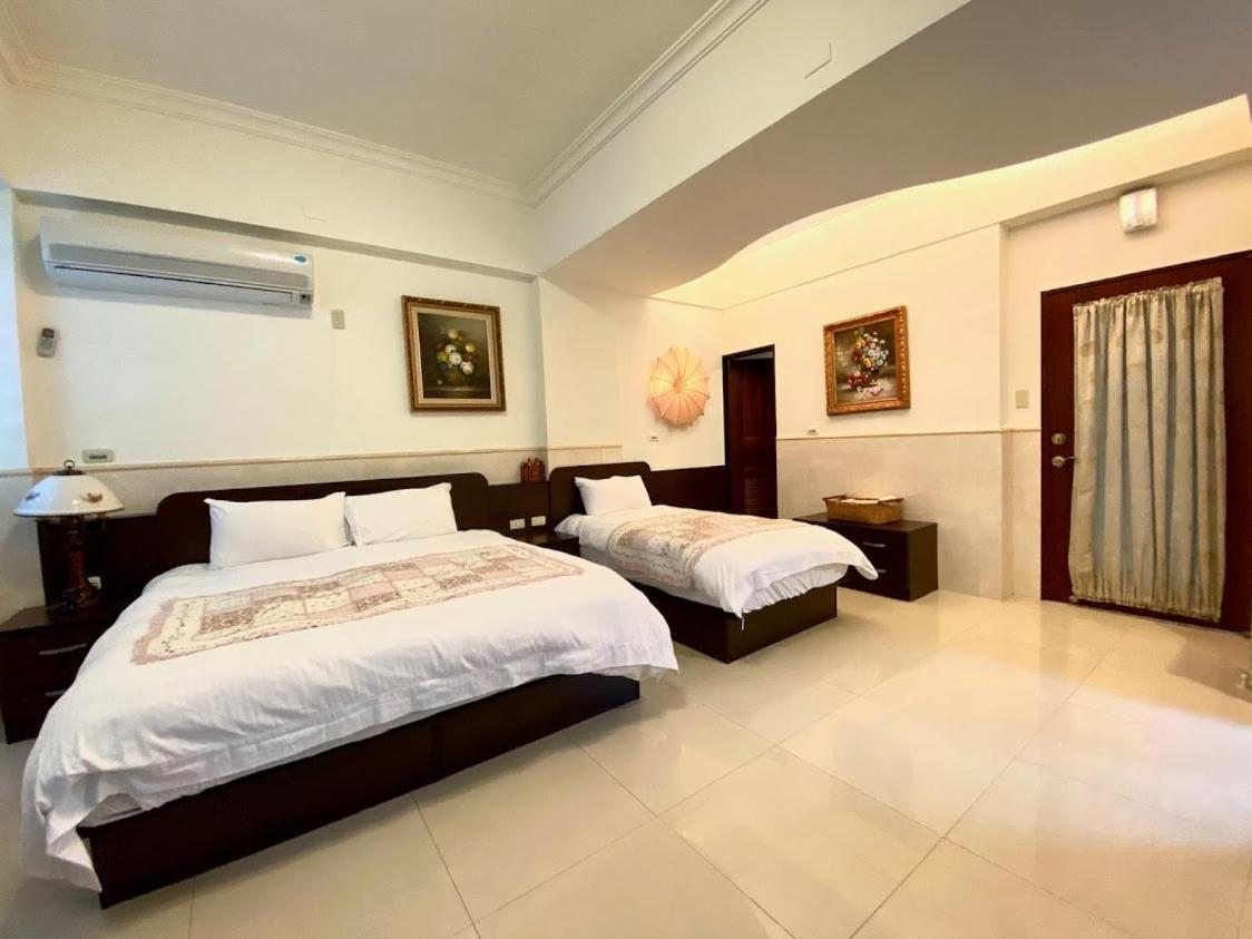 Ho Feng Private Hotel 電梯自助民宿 Ji'an Exteriör bild